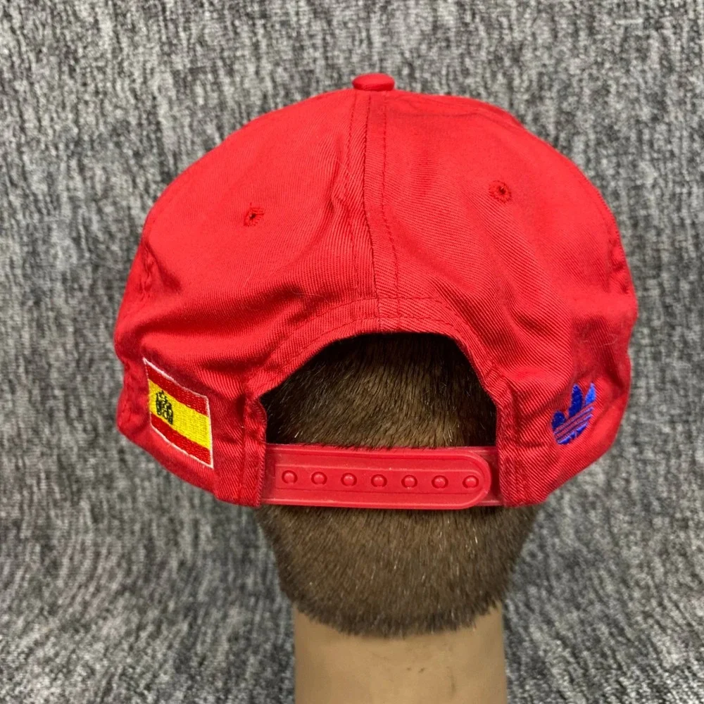 VTG Adidas Spain Soccer Crest Snapback Hat Mens Red Royal Coat Arms Trefoil Cap